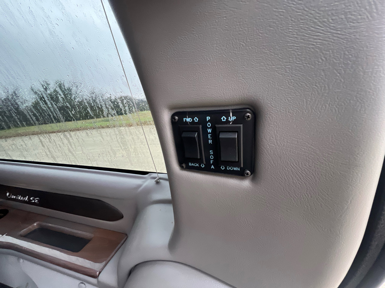 Used 2017 Chevrolet Express 2500 image 51