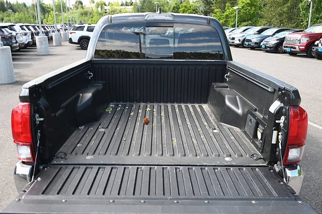 Used 2019 Toyota Tacoma TRD Off-Road AWD/4WD image 13