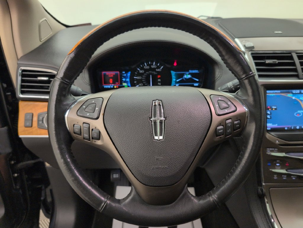 Used 2013 Lincoln MKX FWD image 34