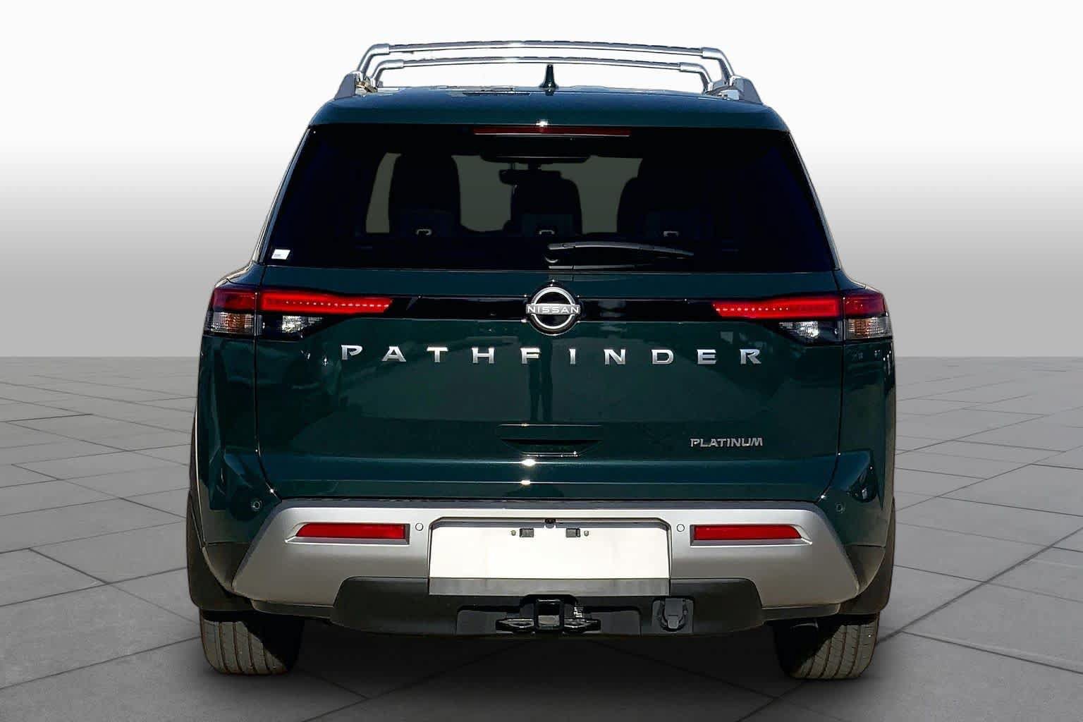 Used 2025 Nissan Pathfinder Platinum w/ Cargo Package FWD image 5