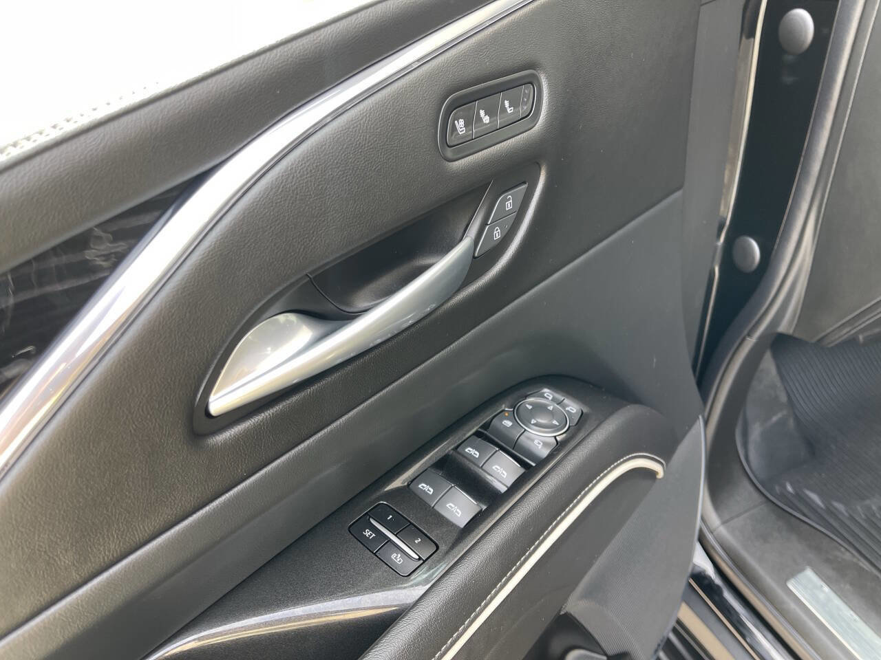 Used 2021 Cadillac Escalade Sport image 9