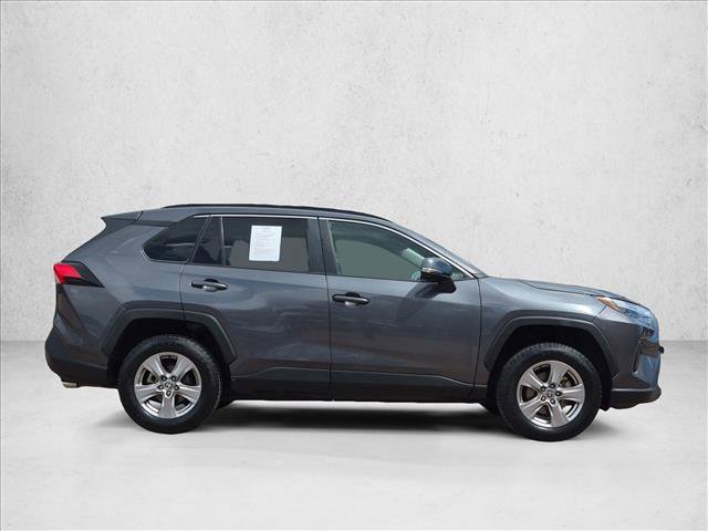 Used 2022 Toyota RAV4 XLE AWD/4WD video 4