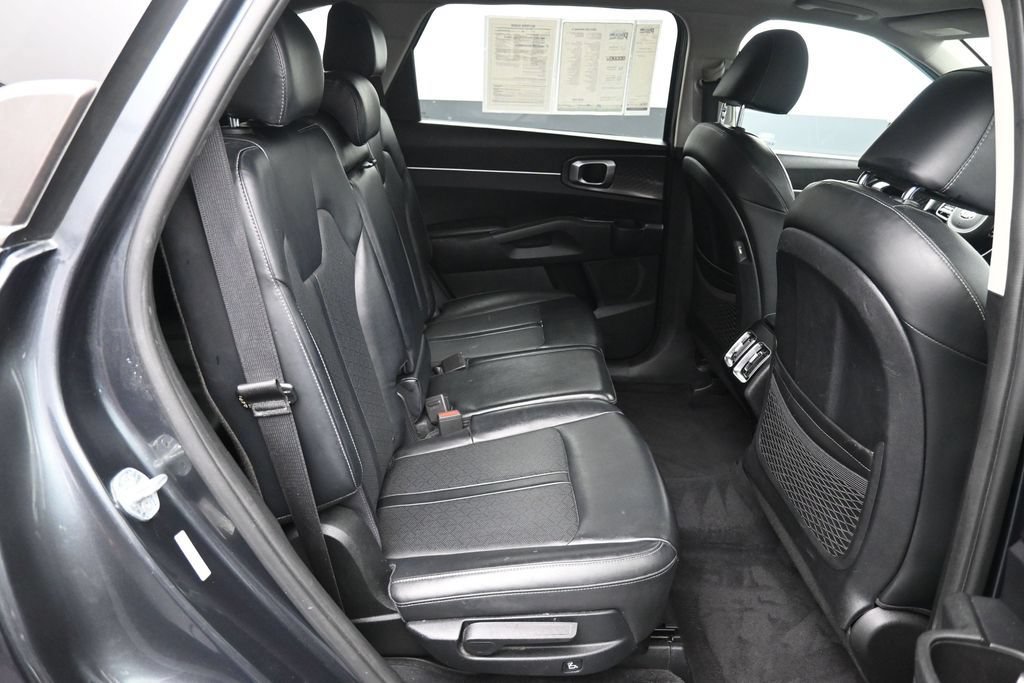 Used 2021 Kia Sorento S w/ Panoramic Sunroof Package AWD/4WD image 25