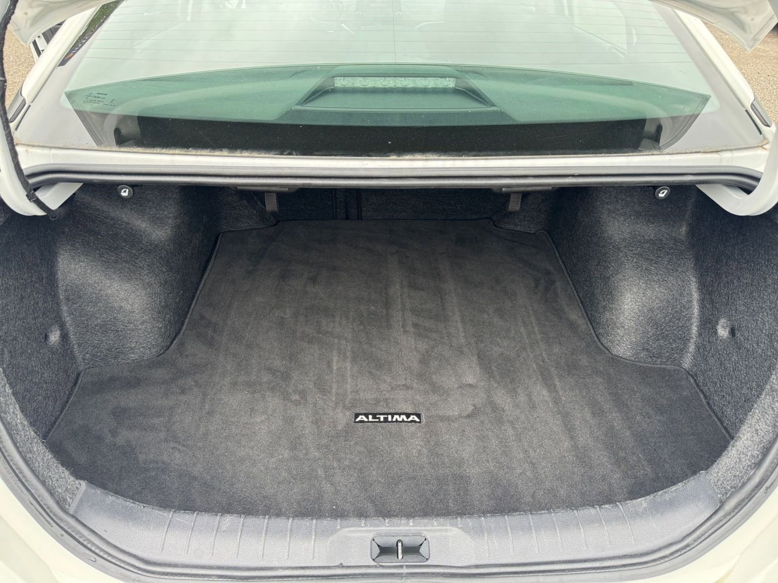 Used 2025 Nissan Altima 2.5 SV image 31