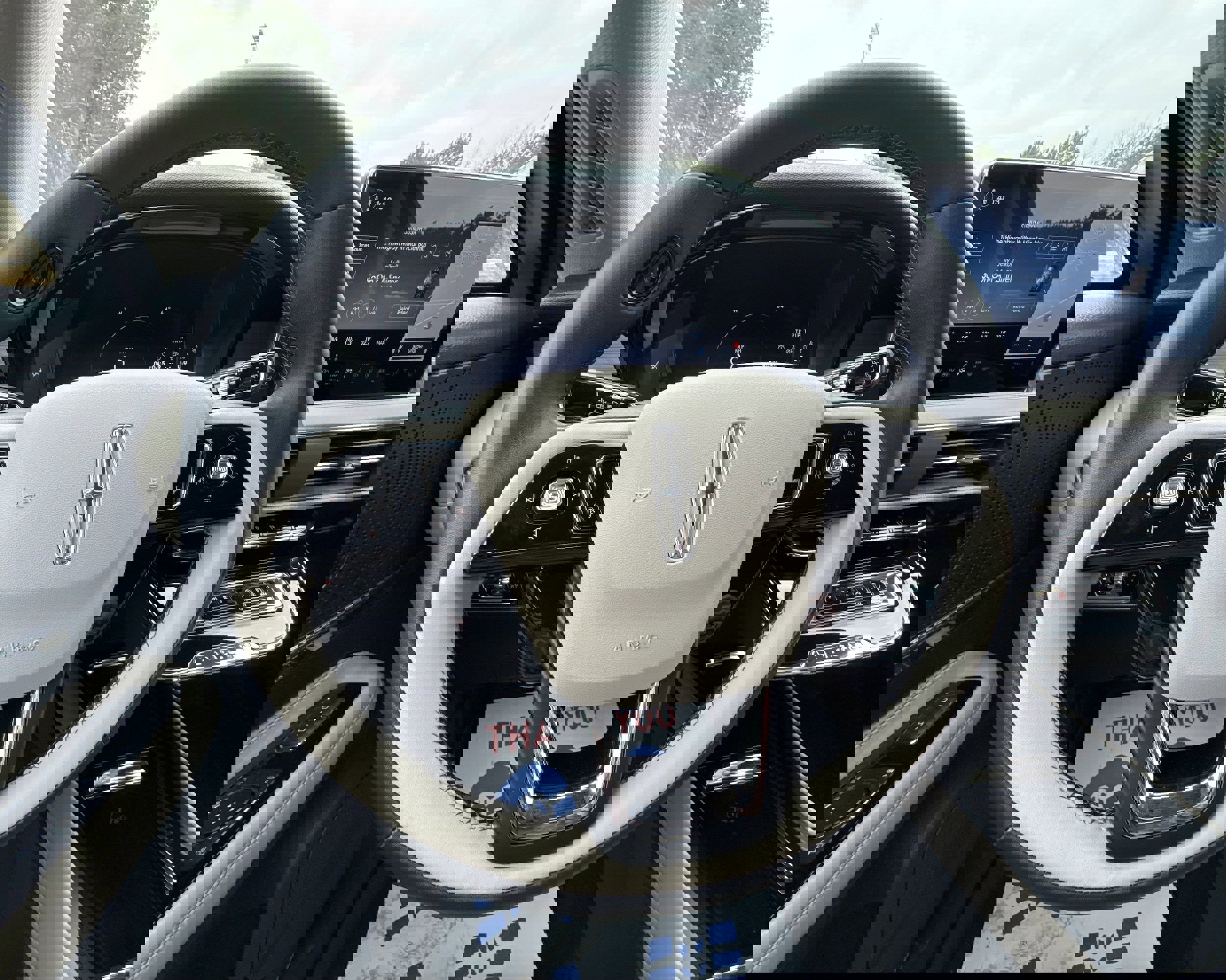 Used 2025 Lincoln Corsair FWD w/ Equipment Group 101A image 13