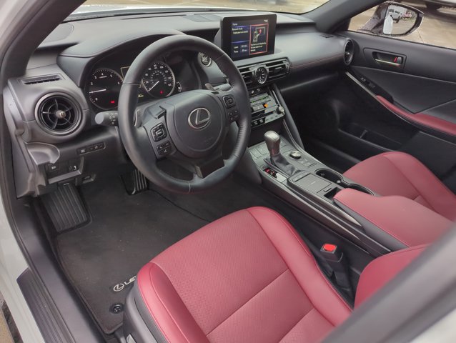 Used 2025 Lexus IS 350 F Sport image 9