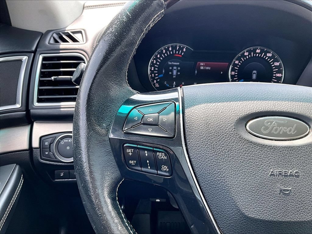Used 2017 Ford Explorer Platinum AWD/4WD image 19