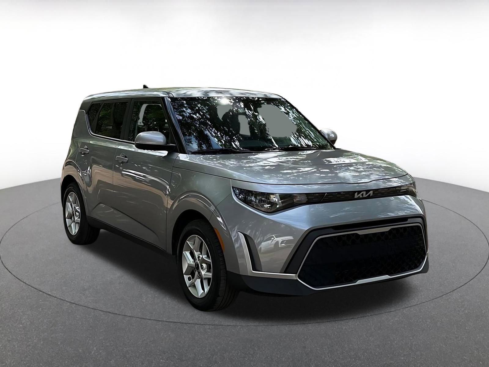 Used 2025 Kia Soul LX w/ LX Technology Package