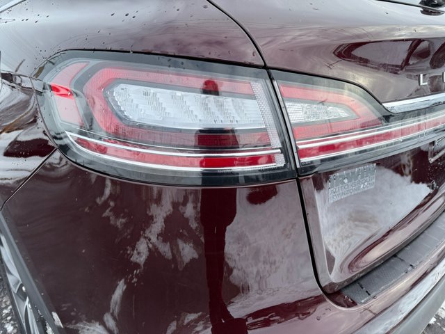 Certified 2023 Lincoln Nautilus Reserve image 37