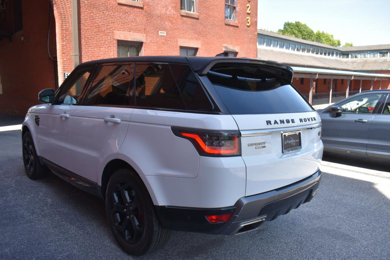 Used 2018 Land Rover Range Rover Sport HSE AWD/4WD image 4