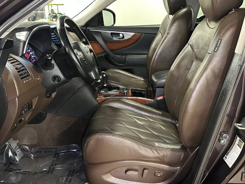 Used 2010 INFINITI FX35 2WD w/ Navigation Pkg image 21