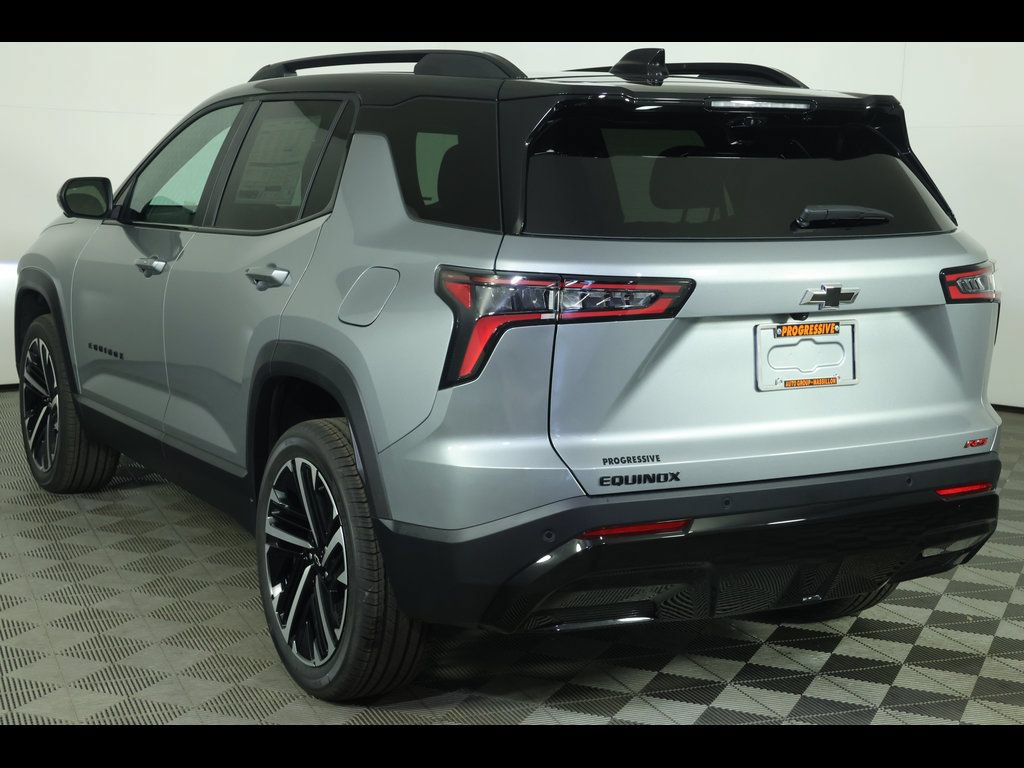 New 2026 Chevrolet Equinox RS w/ Convenience Package III FWD image 16