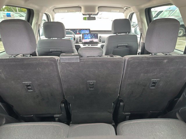 Used 2025 Ford Expedition Active AWD/4WD image 11