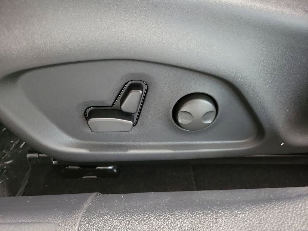 New 2026 Jeep Compass Limited image 13