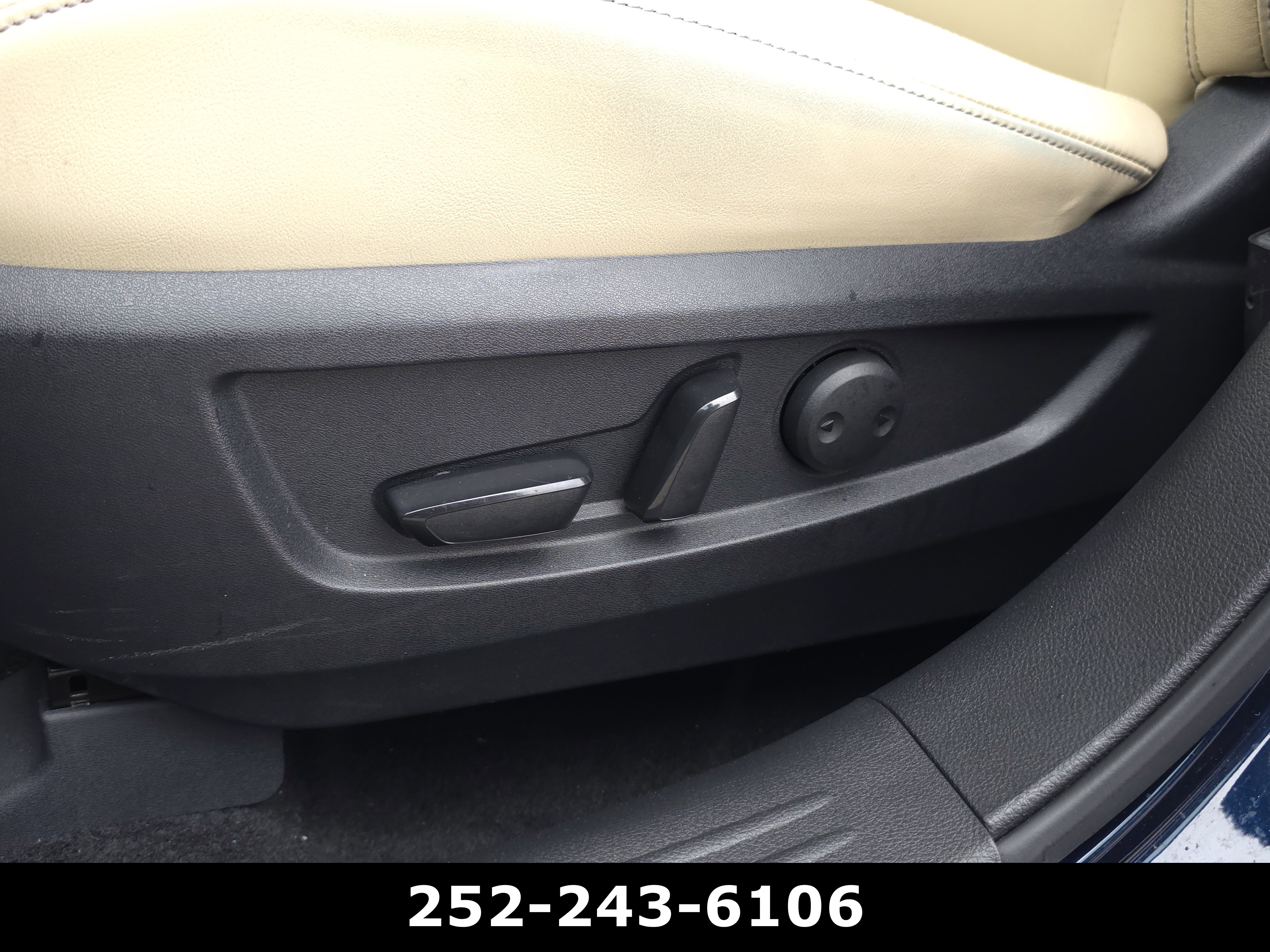 Used 2021 INFINITI QX50 Luxe FWD image 11