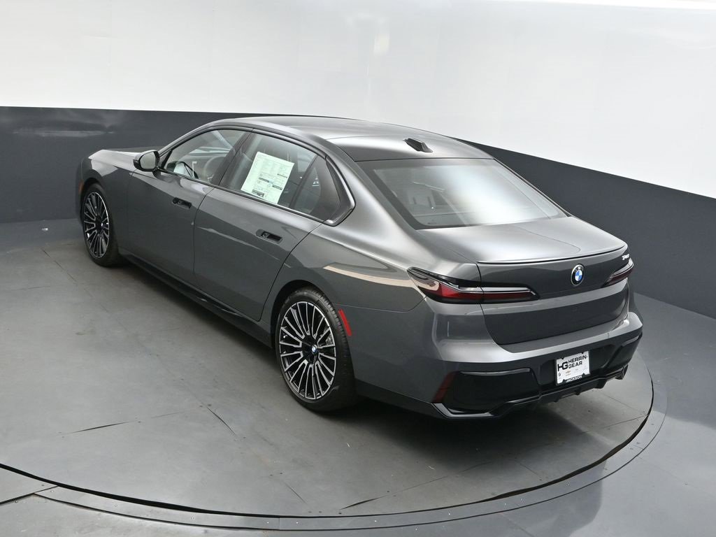 New 2026 BMW 740i w/ Executive Package image 32