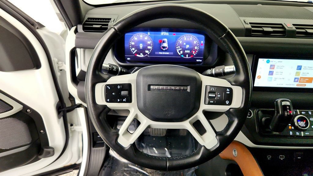 Used 2020 Land Rover Defender 110 SE AWD/4WD image 14