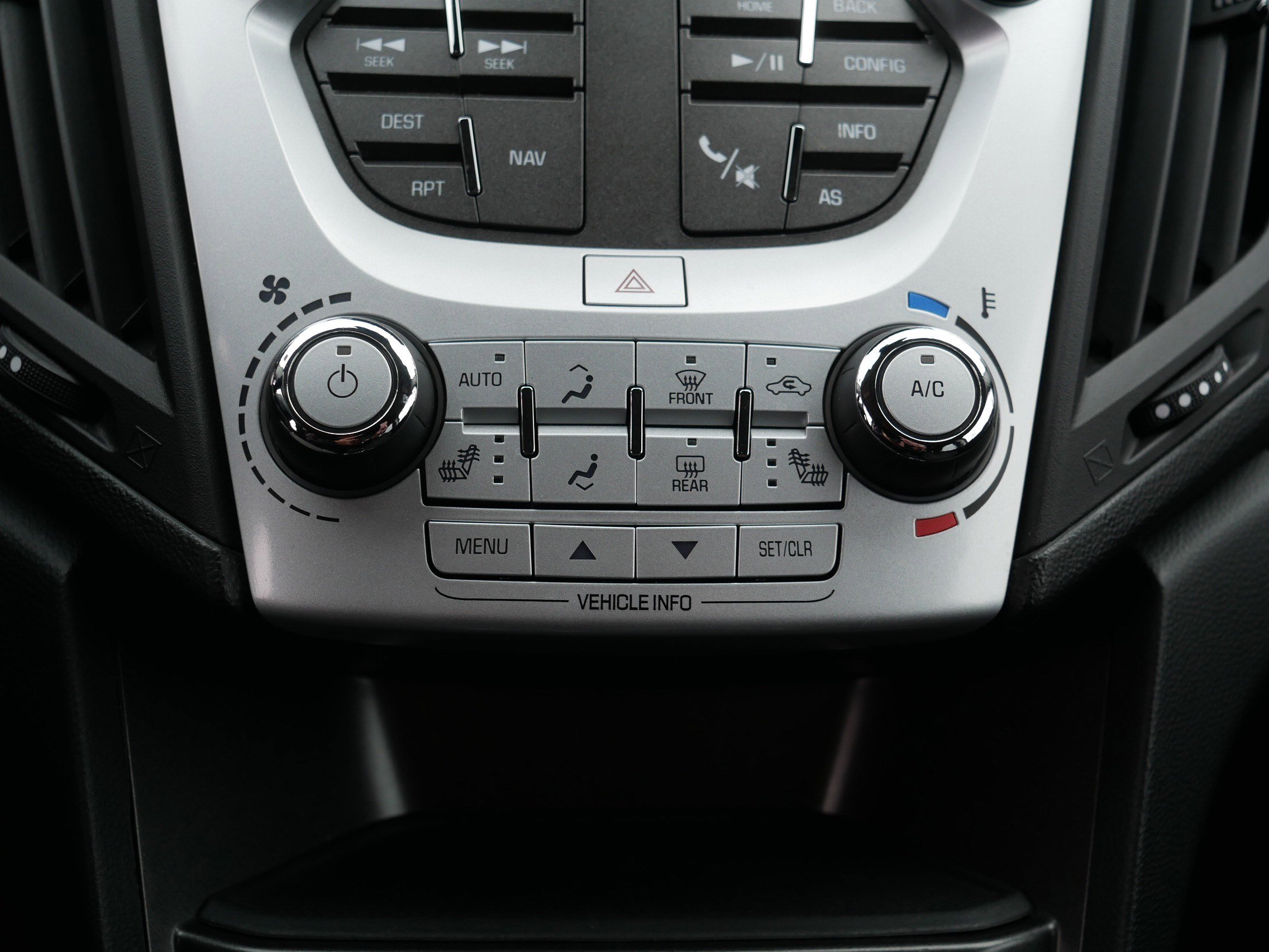 Used 2017 Chevrolet Equinox LT w/ Convenience Package image 23