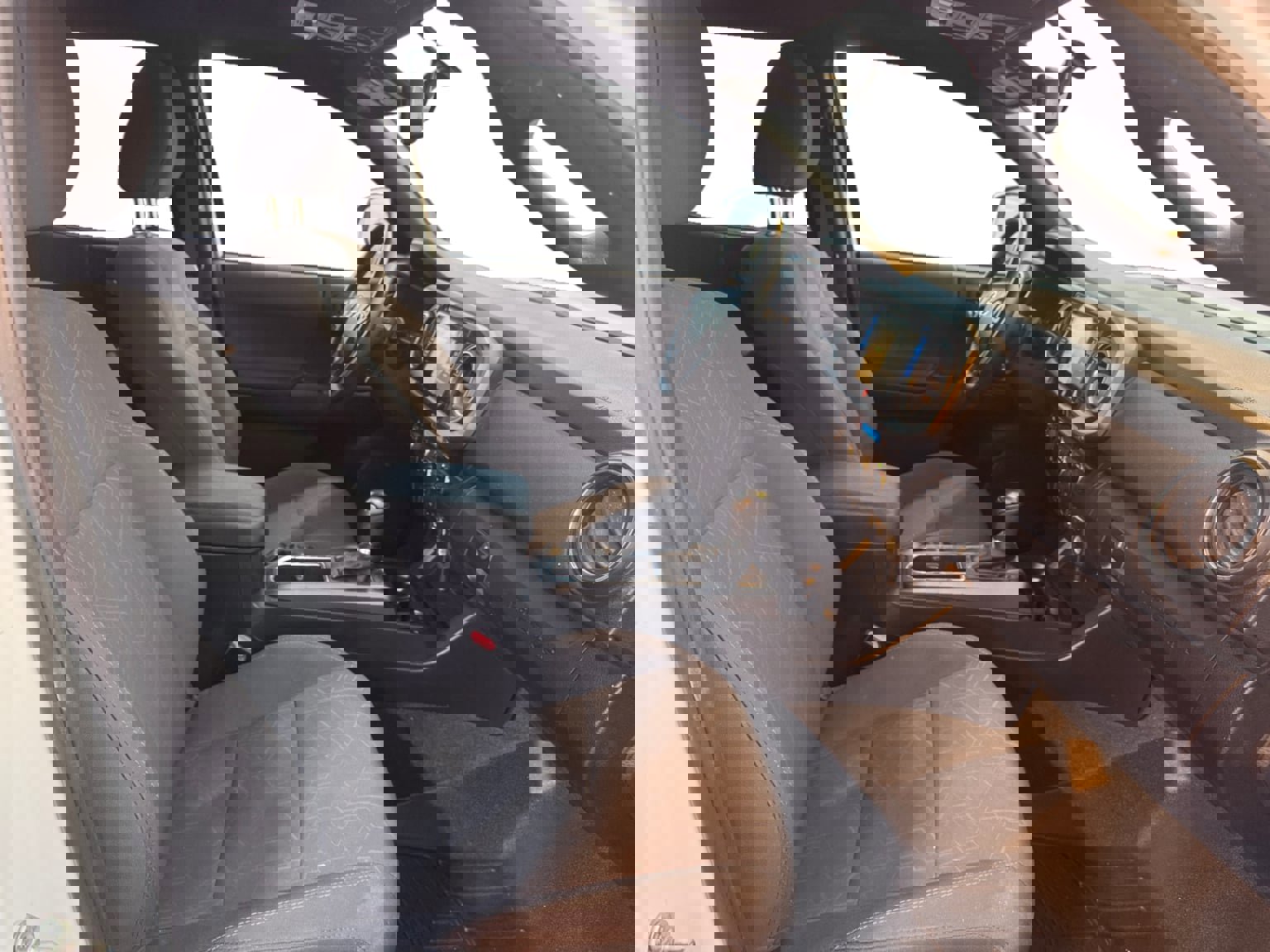 Used 2017 Toyota Tacoma TRD Off-Road image 16