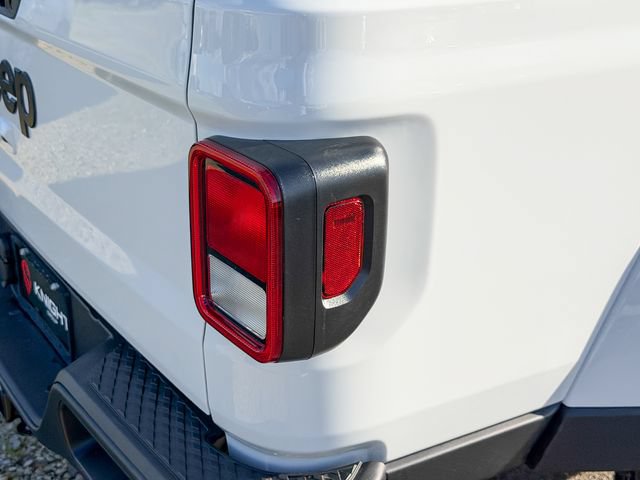 New 2026 Jeep Gladiator Sport AWD/4WD image 9