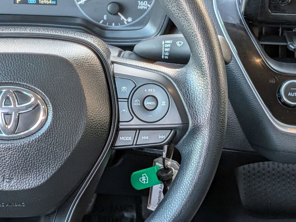 Used 2025 Toyota Corolla LE image 23