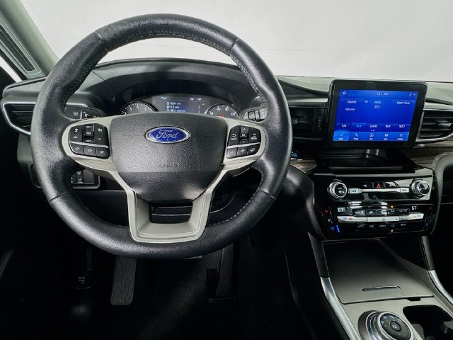 Used 2021 Ford Explorer Limited w/ Hybrid Equipment Group 310A RWD image 10