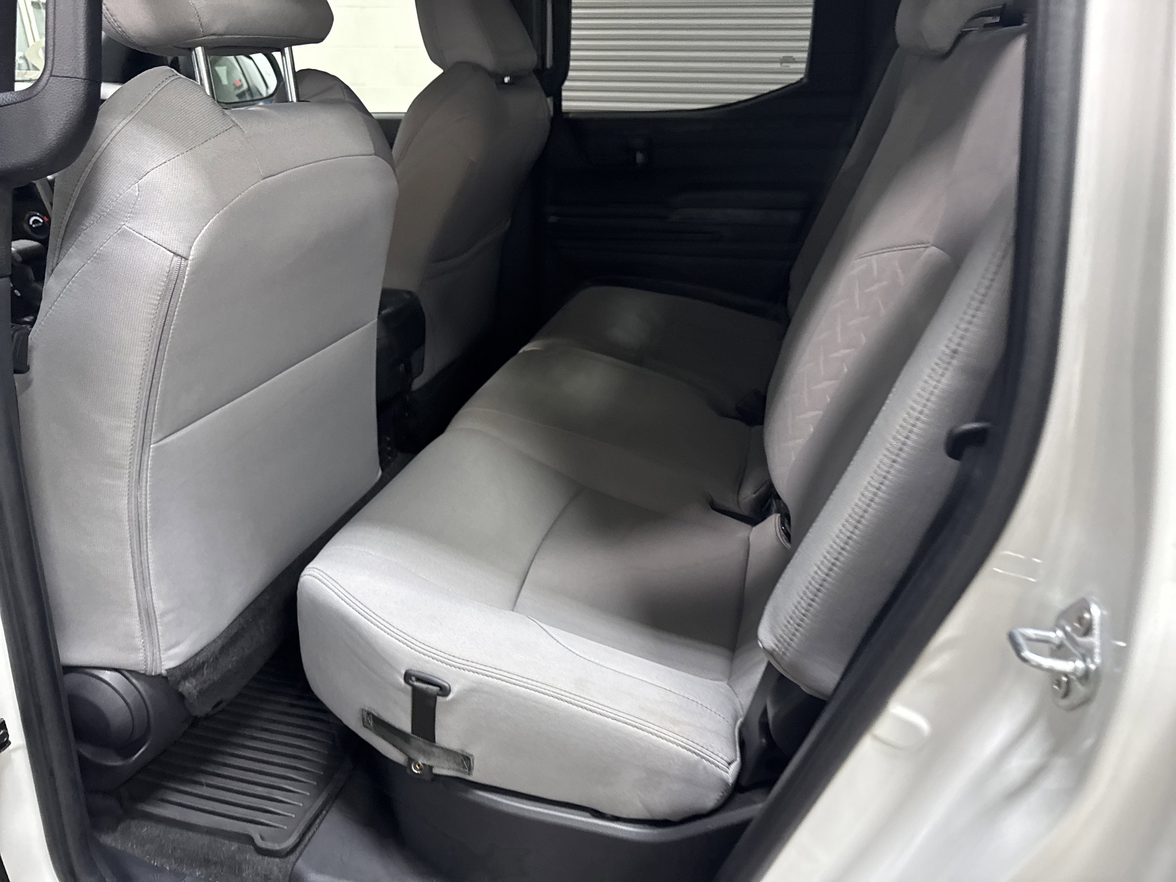 Used 2024 Toyota Tacoma SR5 image 33