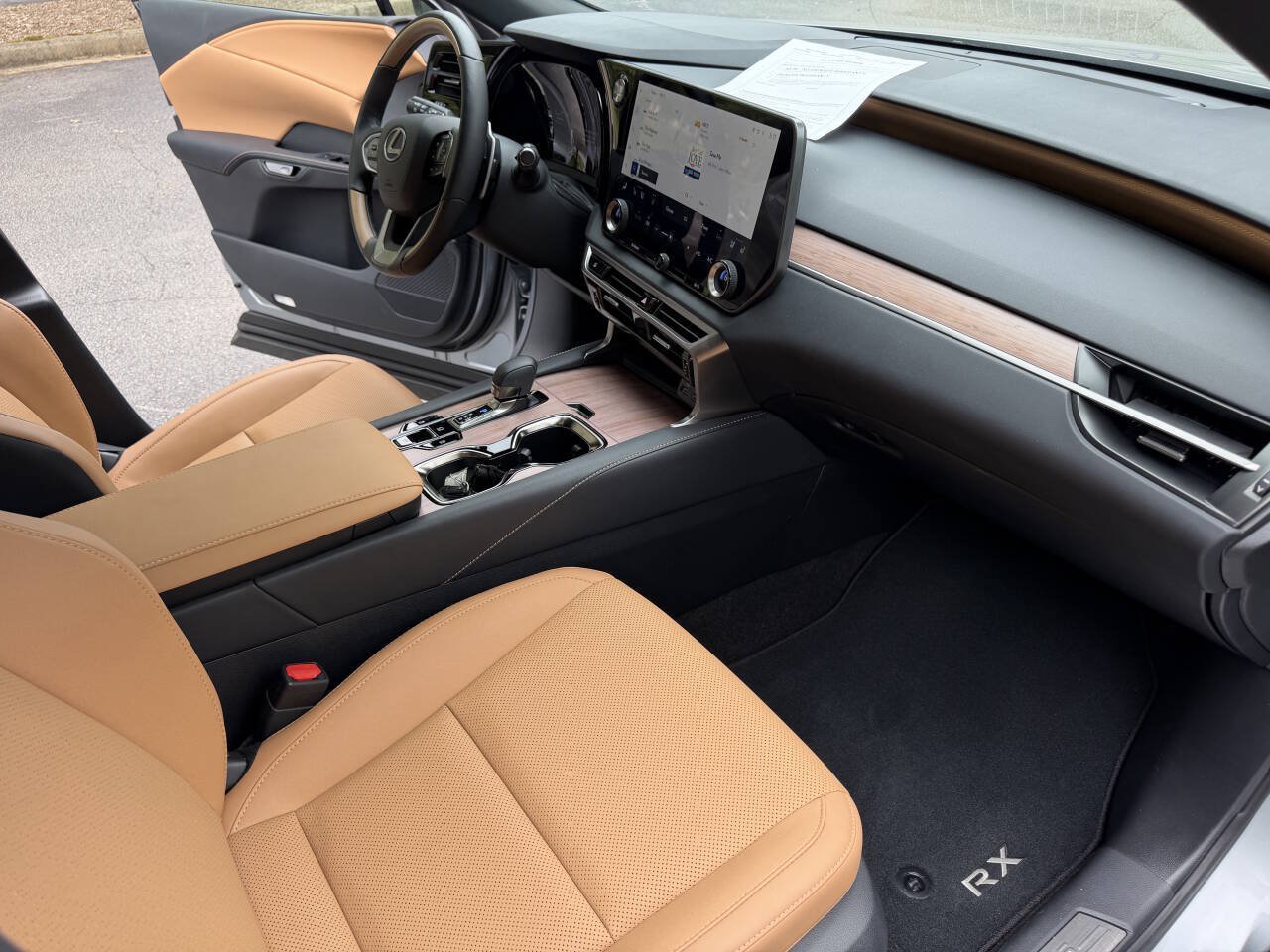 Used 2025 Lexus RX 350 Premium w/ Accessory Package (Z1) FWD image 13