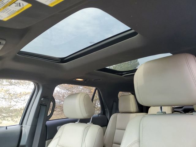 Used 2015 Ford Explorer XLT w/ Equipment Group 202B image 19