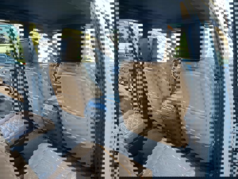 Used 2021 Cadillac Escalade ESV Premium Luxury w/ Driver Assist Tech Package image 39