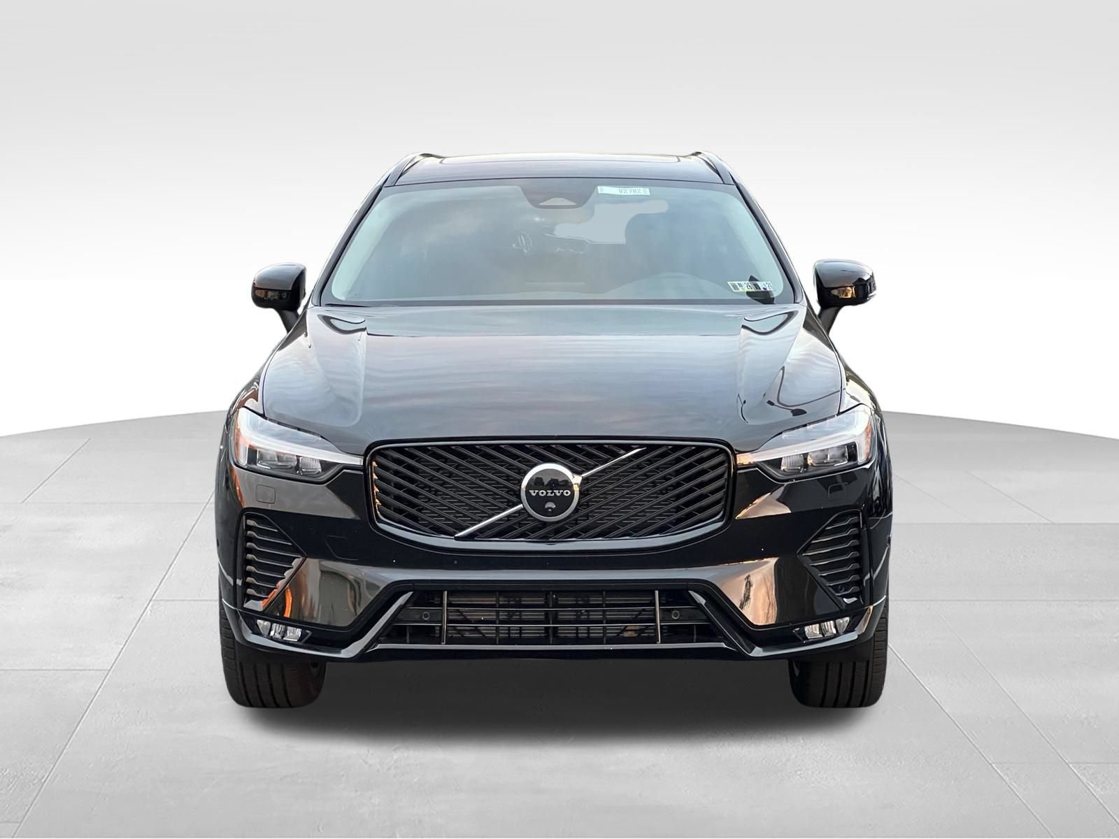 New 2026 Volvo XC60 B5 Plus w/ Climate Package AWD/4WD image 9