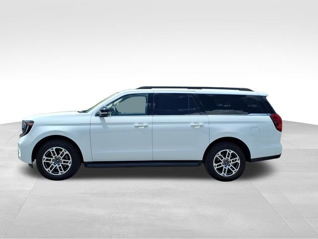 Used 2025 Ford Expedition Max Active AWD/4WD image 3