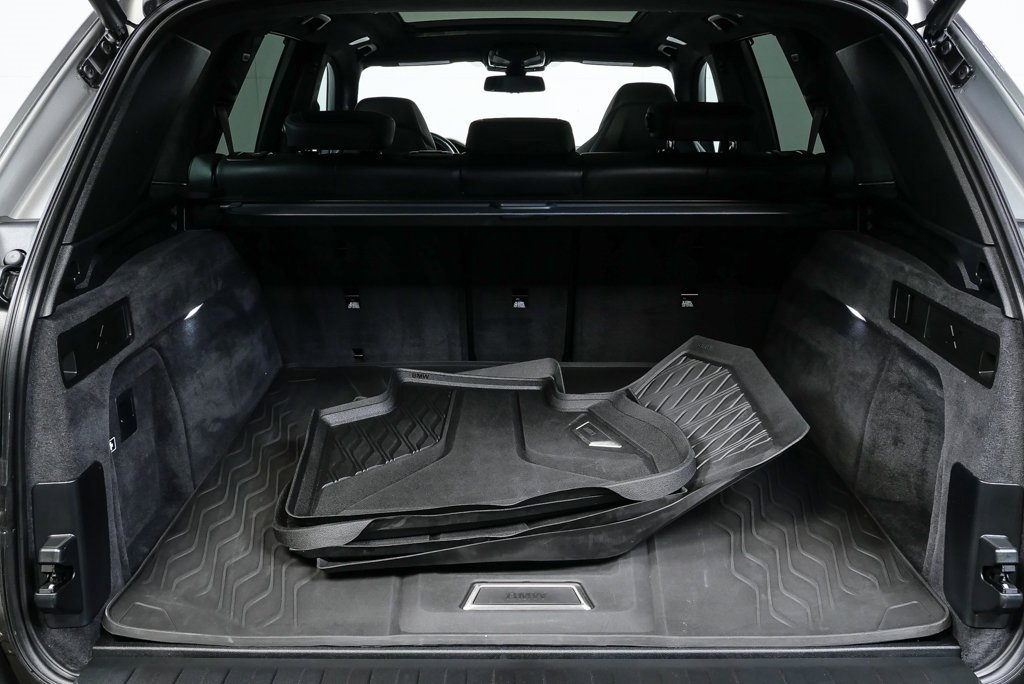 Used 2023 BMW X5 M w/ Competition Package image 29