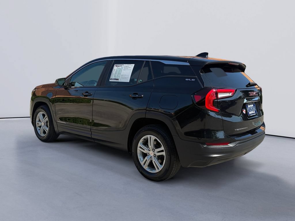 Used 2024 GMC Terrain SLE FWD image 5