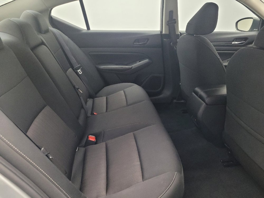 Used 2024 Nissan Altima 2.5 SV image 19