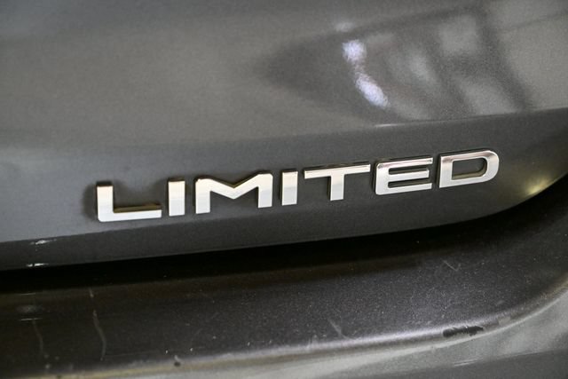Used 2021 Toyota Highlander Limited AWD/4WD image 12