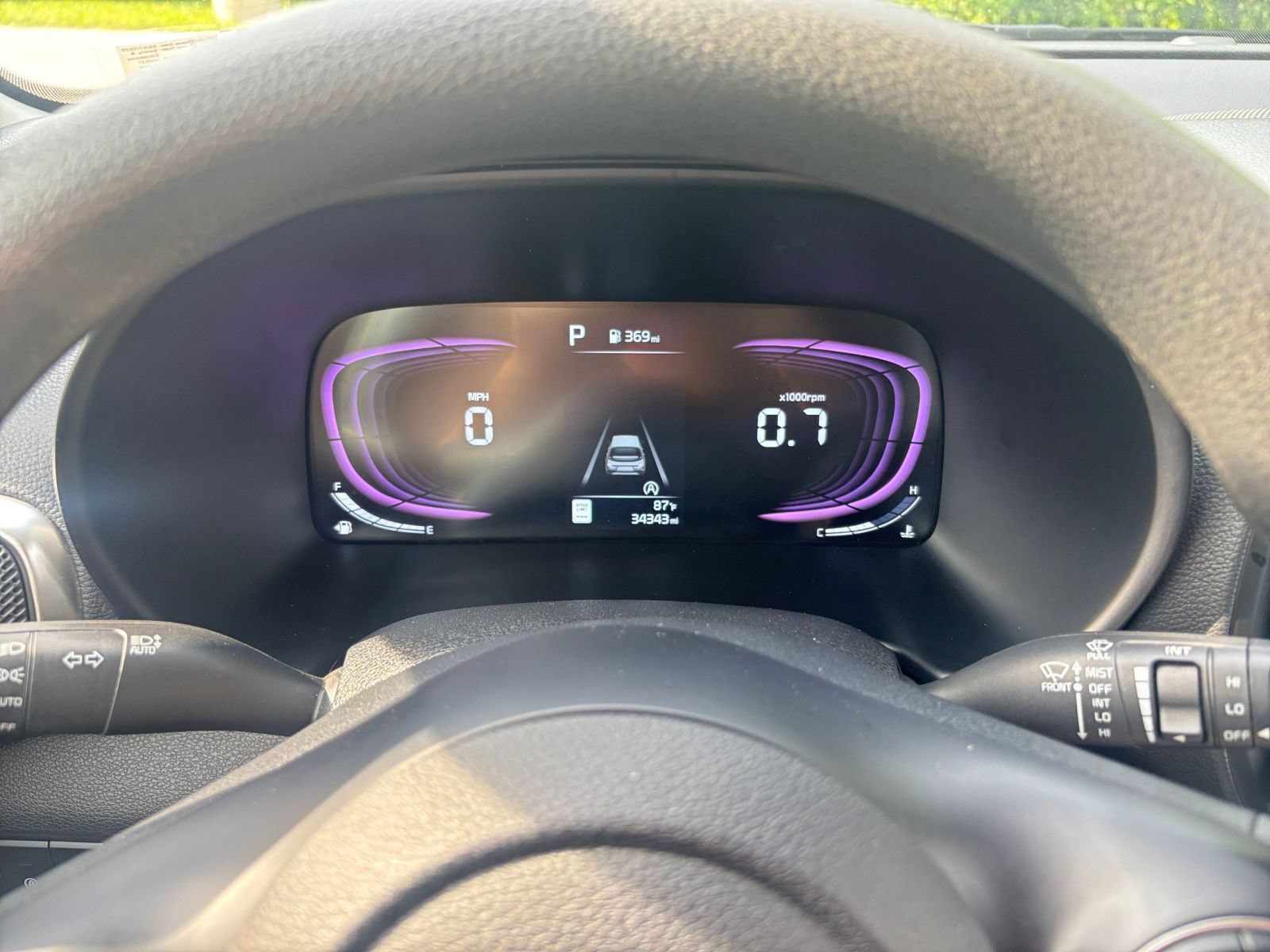 Used 2025 Kia Soul LX w/ LX Technology Package FWD image 37