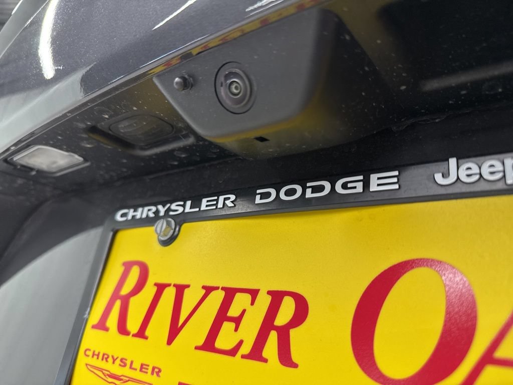Used 2025 Jeep Grand Cherokee Summit AWD/4WD image 7