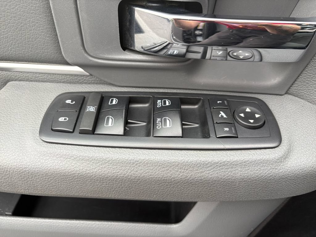 Used 2017 RAM 1500 Big Horn AWD/4WD image 17