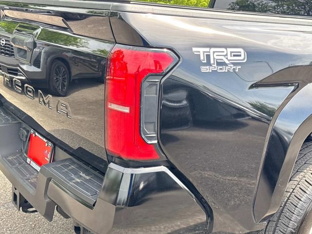 Used 2025 Toyota Tacoma TRD Sport AWD/4WD image 13