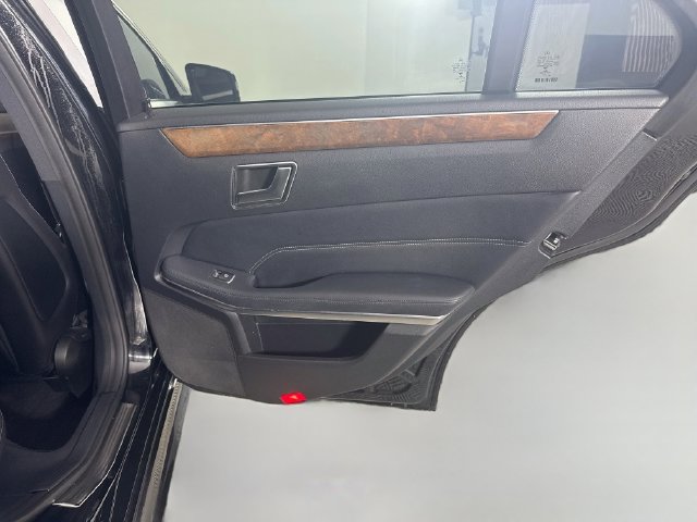 Used 2016 Mercedes-Benz E 350 Sedan image 26