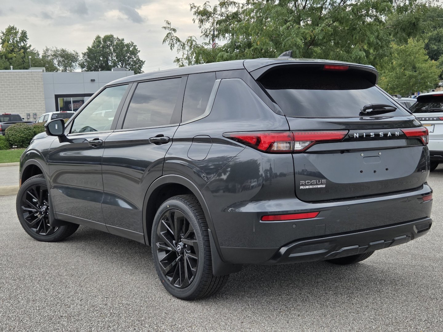 New 2026 Nissan Rogue SL AWD/4WD image 16