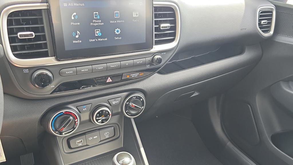 New 2026 Hyundai Venue SE FWD image 21
