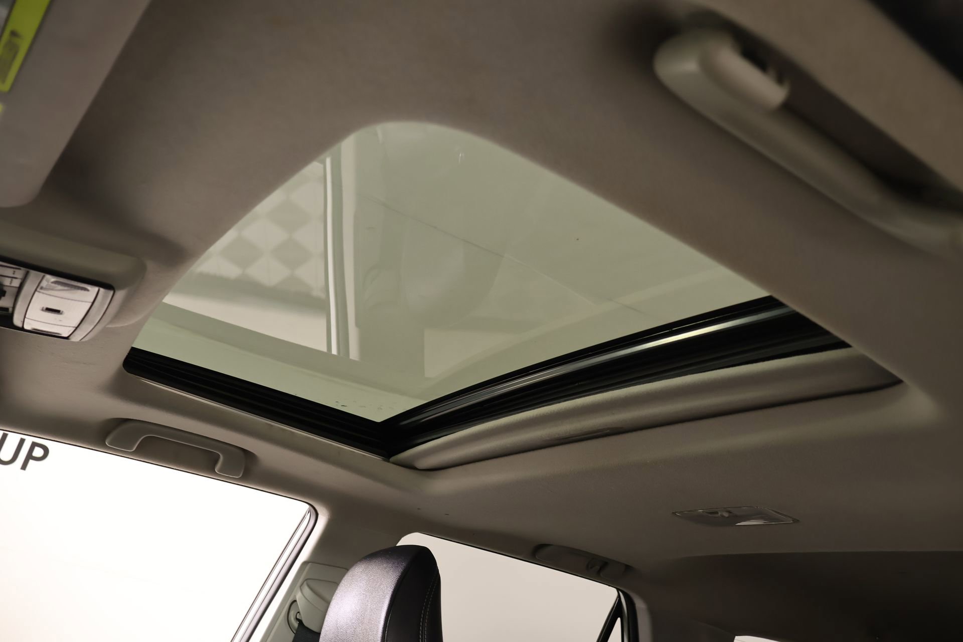 Used 2018 Toyota 4Runner Limited image 16