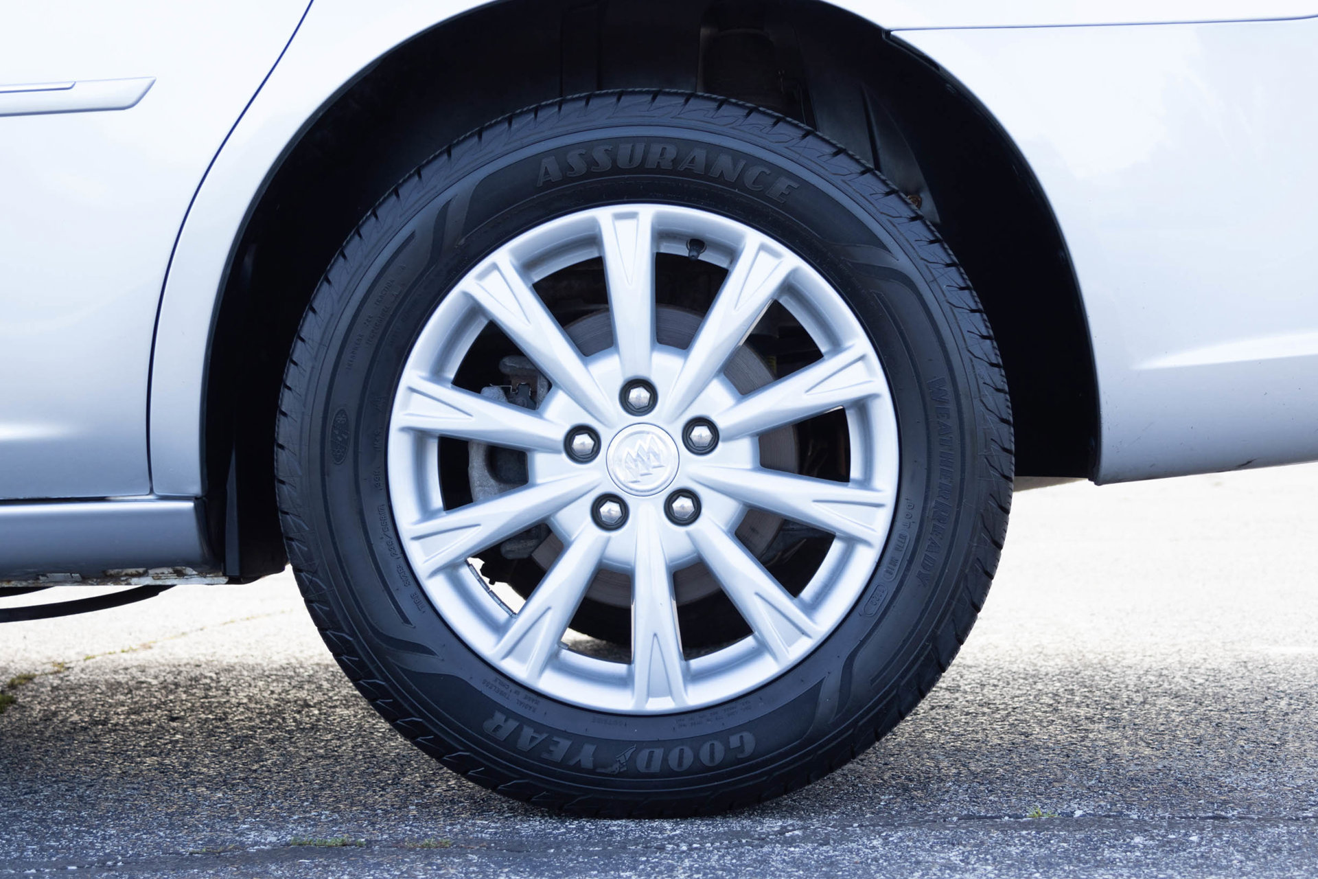 Used 2009 Buick Lucerne CX FWD image 40