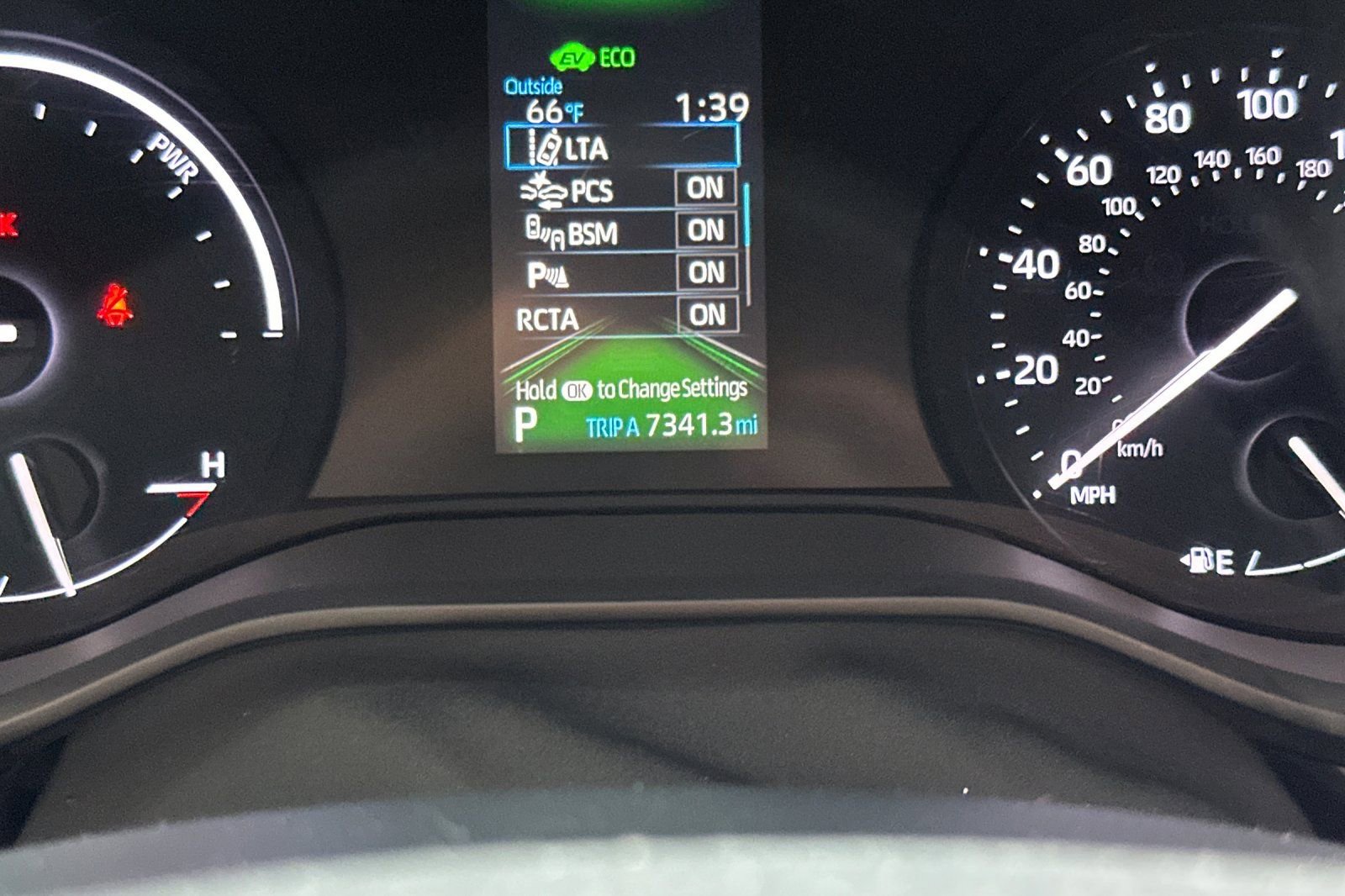 Certified 2022 Toyota Sienna XLE FWD image 30