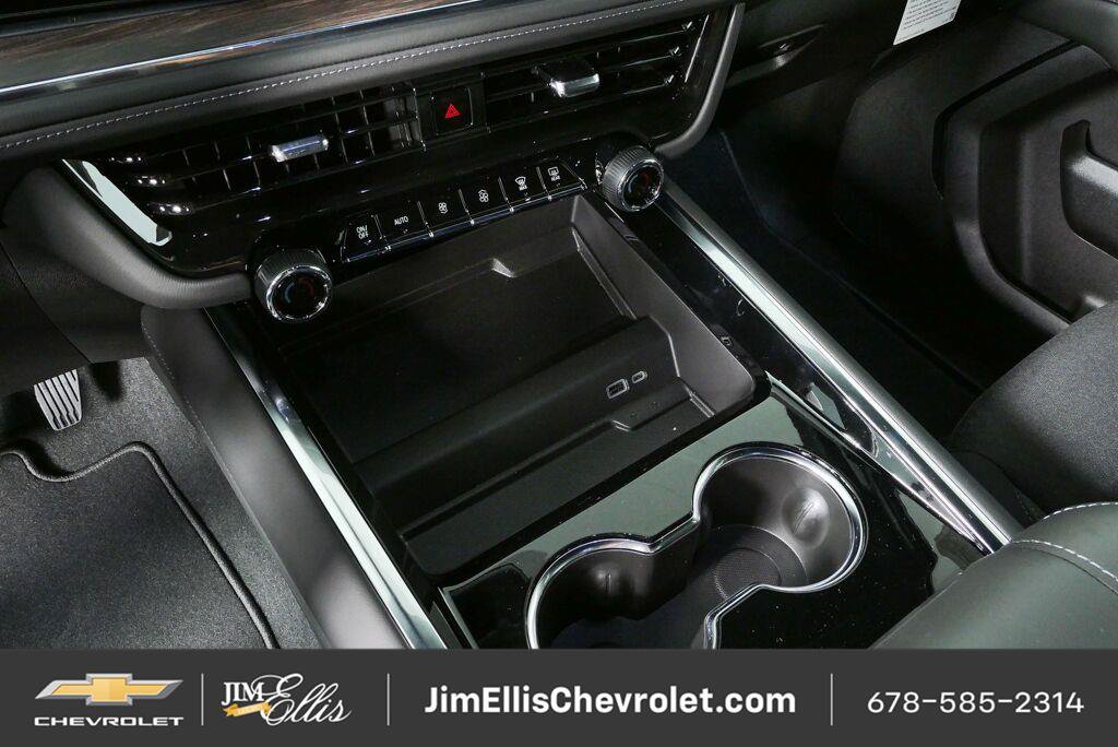 New 2026 Chevrolet Suburban LS RWD image 18