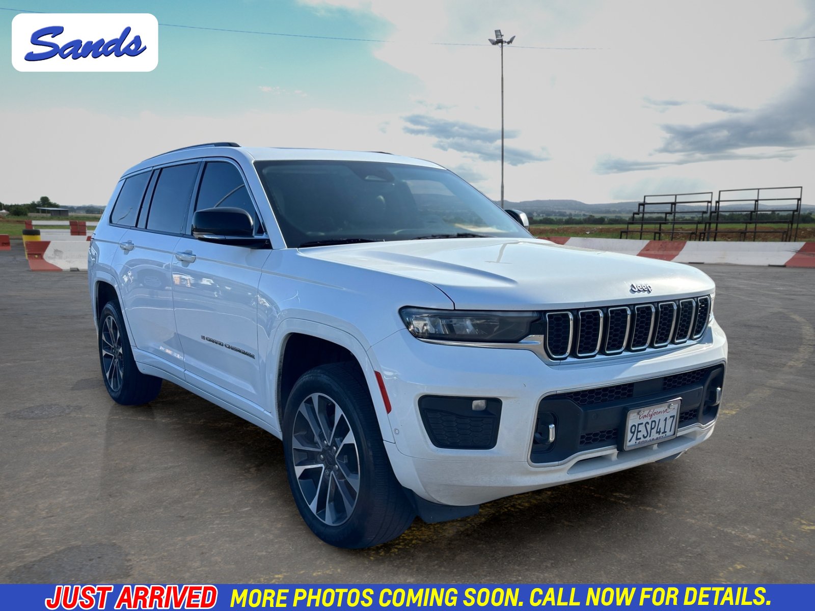 Used 2023 Jeep Grand Cherokee L Overland AWD/4WD image 1