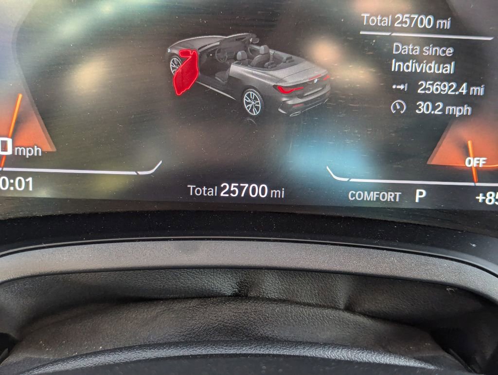 Used 2022 BMW M440i Convertible w/ Premium Package image 23