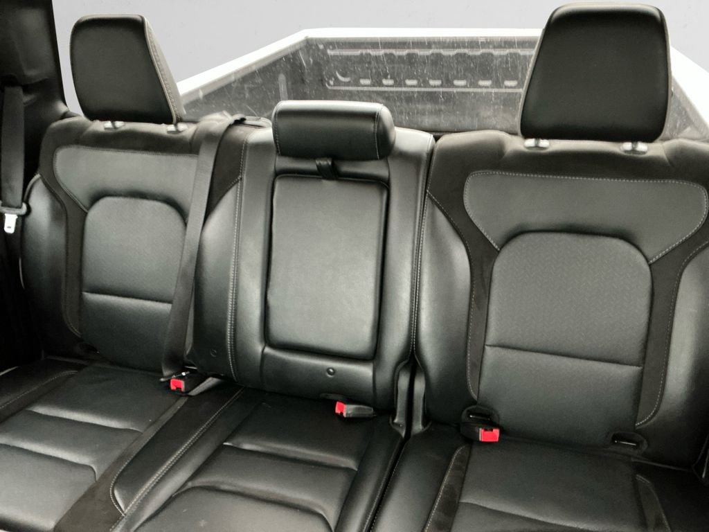 Used 2024 RAM 1500 Laramie image 13